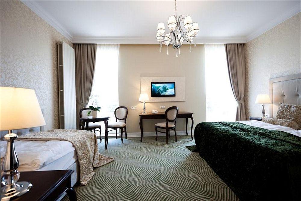 Rezydencja Luxury Hotel Bytom Piekary Śląskie Eksteriør bilde